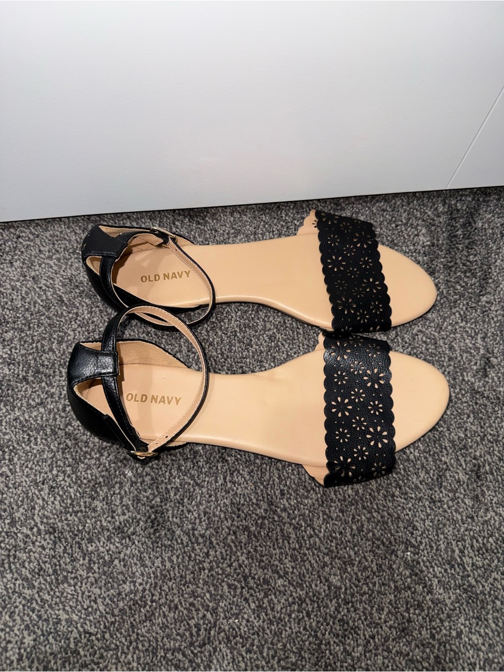 Old Navy Black Scalloped Floral Ankle-Strap Sandals